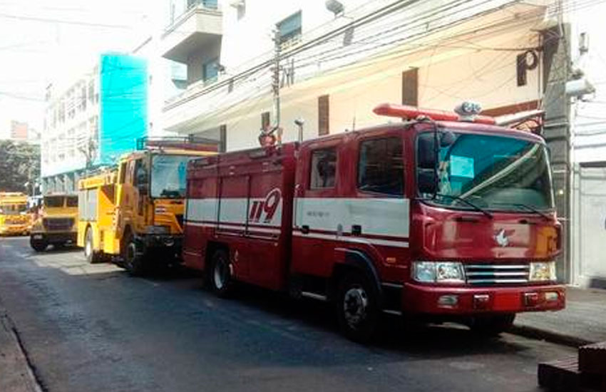 Bomberos Voluntarios reciben donación de vehículos de Corea