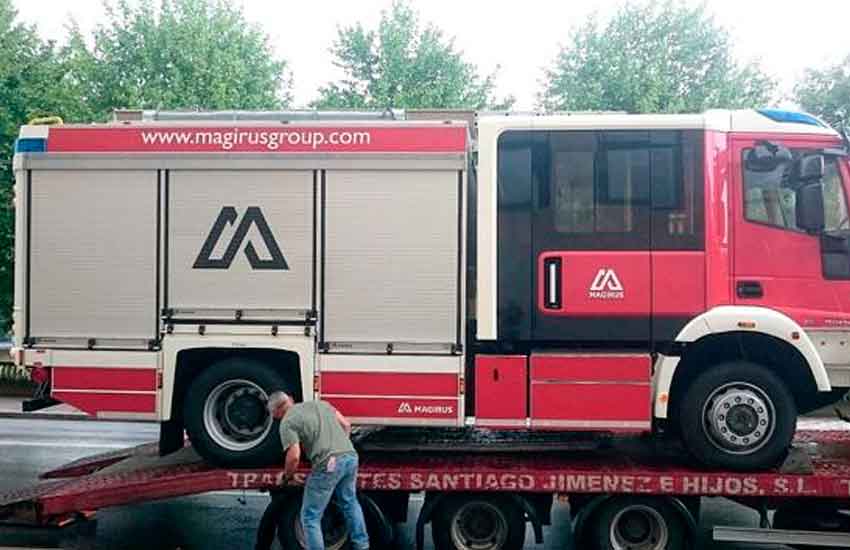 Llegan a León los primeros camiones de bomberos para los parques