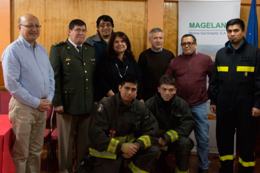 Entregan equipamientos digitales a Bomberos de Tierra del Fuego