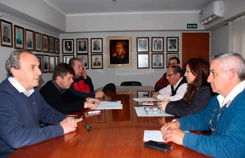 Centro de capacitación para bomberos en Villa Elisa