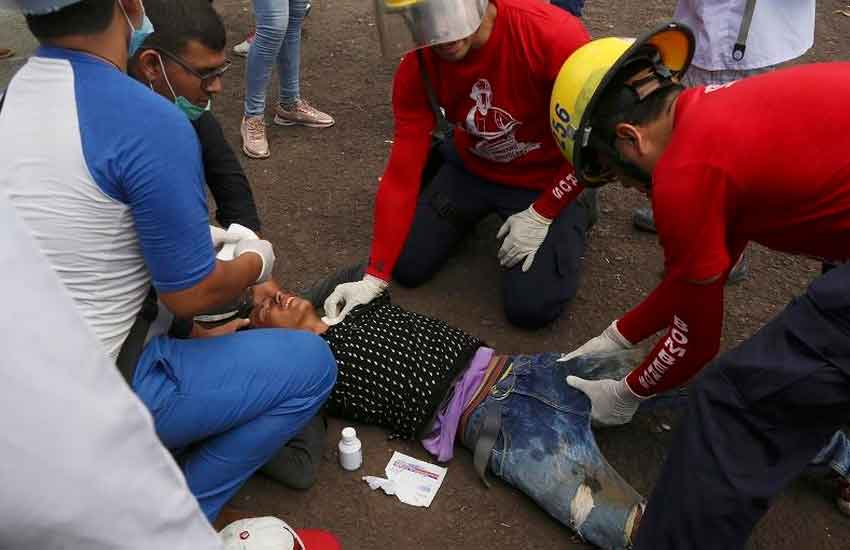 Bomberos huyen por sentirse amenazados