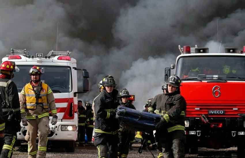 Bomberos recibieron dinero para compras de carros y equipamiento