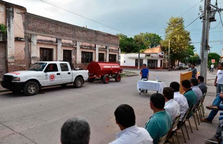 Entregan camioneta a Bomberos del Municipio de el Galpón