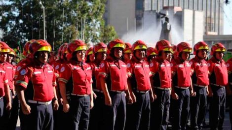 Se gradúan 59 nuevos elementos de Bomberos Municipales