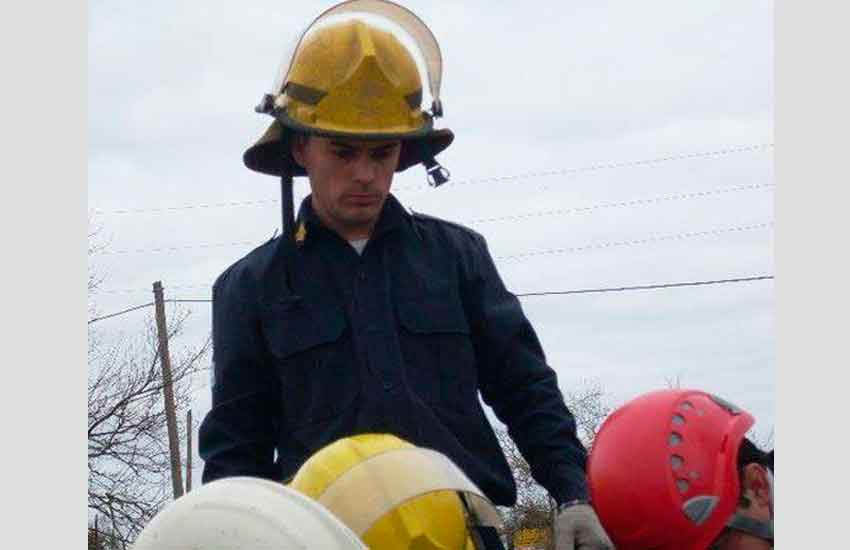 Dolor por la muerte de un bombero  en un accidente