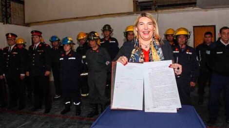 Bomberos voluntarios ya cuentan con obra social y jubilaciones