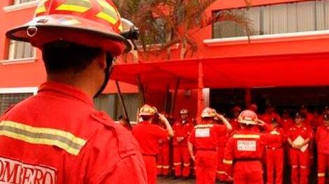 Una aspirante a bombera denuncia a bombero por abuso