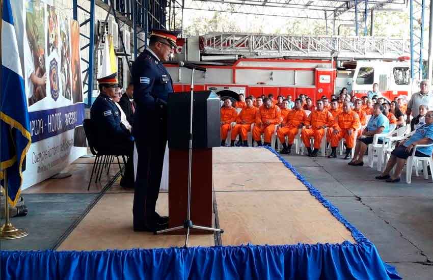 Bomberos conmemora su 136 aniversario de fundación