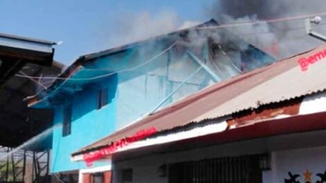 Incendio afectó el cuartel de bomberos de Santa María