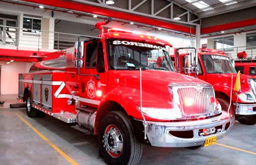 Nuevo carro de bomberos para Bomberos de Soacha