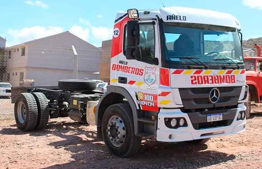 Bomberos Voluntarios de Añelo adquirio 2 vehículos