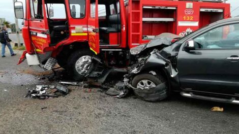 Accidente entre camioneta y Carro de Bomberos