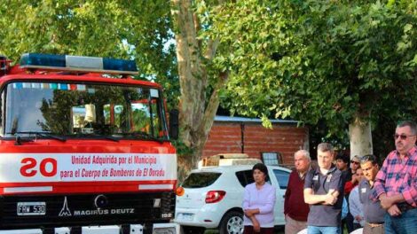 Nueva autobomba para Bomberos Voluntarios El Dorado