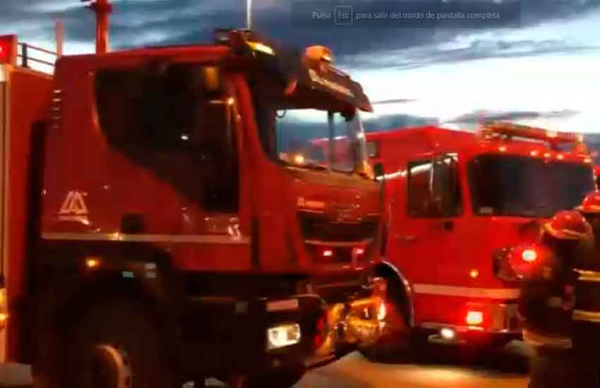 Bomberos exhibieron a la comunidad su flota de vehículos