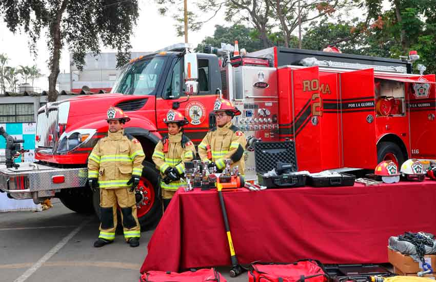 Entregan modernas unidades a Bomberos de la compañía Roma N° 2