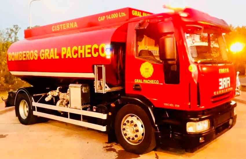 Nuevo Cisterna para Bomberos Voluntarios de General Pacheco