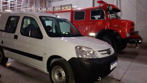 Nuevo móvil para Bomberos Voluntarios de Ranchos