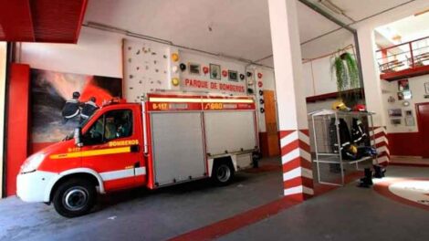 Bomberos Voluntarios paga de su bolsillo un vehículo