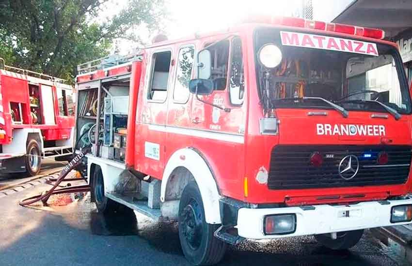 Bomberos Voluntarios de La Matanza sin apoyo municipal