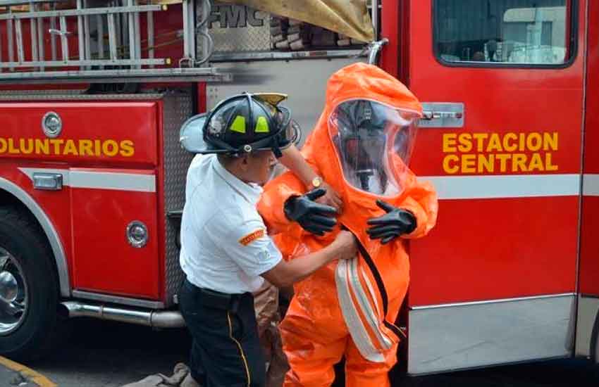 Bomberos Voluntarios lavarán vehículos para recaudar fondos