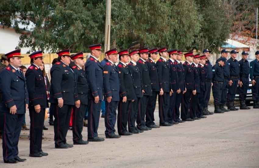 Los Bomberos de Tornquist festejaron su día con un emotivo acto