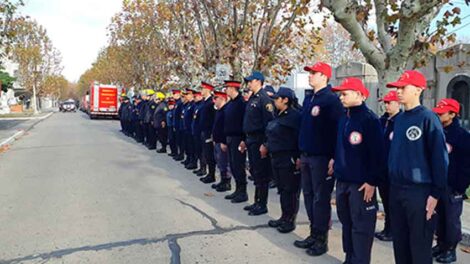 La Regional Nº 1 rindieron honor a los bomberos fallecidos