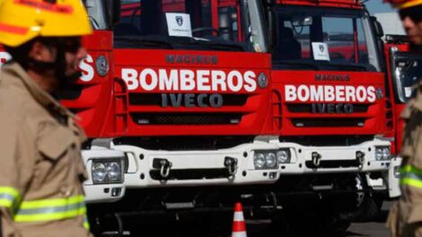 Pacientes fueron trasladados en carros de Bomberos por falta de ambulancias