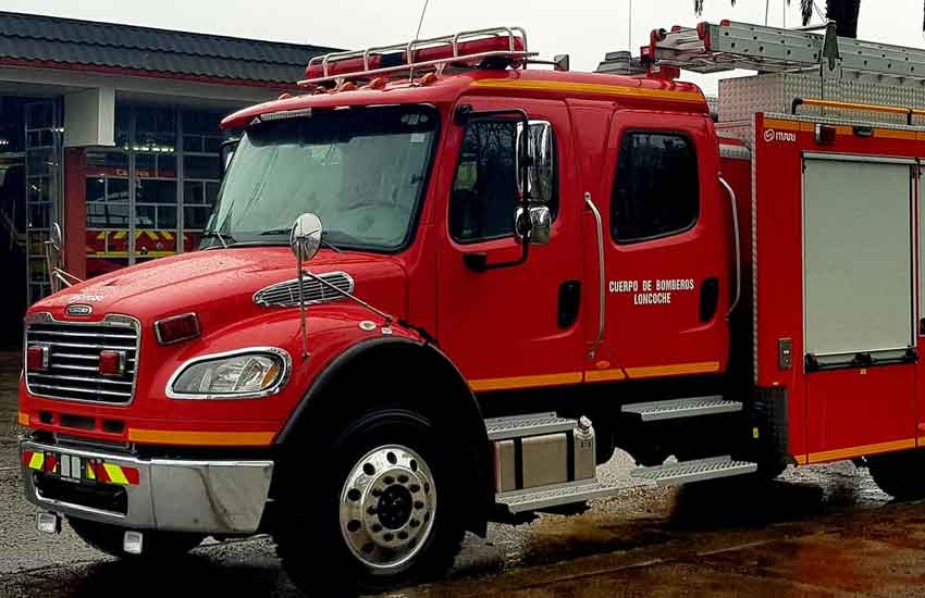 El cuerpo de Bomberos de Loncoche recibieron nuevo carrobomba