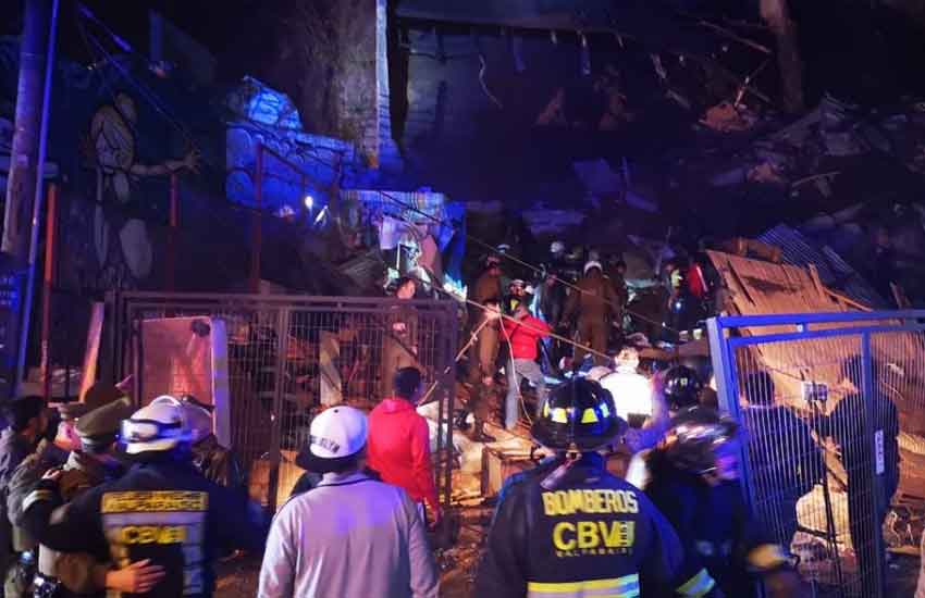 Cuatro fallecidos por derrumbe de vivienda en Valparaíso