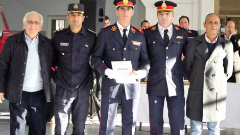 Entregaron reconocimiento a un bombero de Rawson