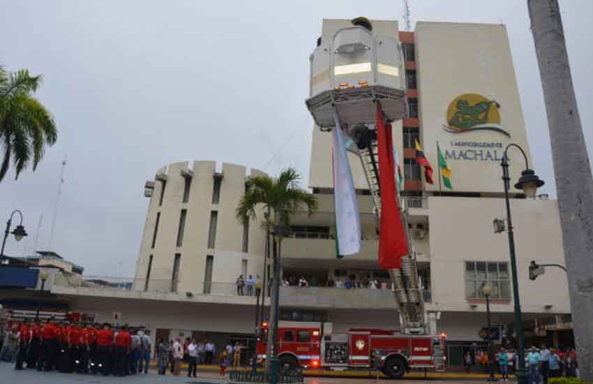 Bomberos de Machala poseen unidad que servirá para rescatar víctimas de edificios