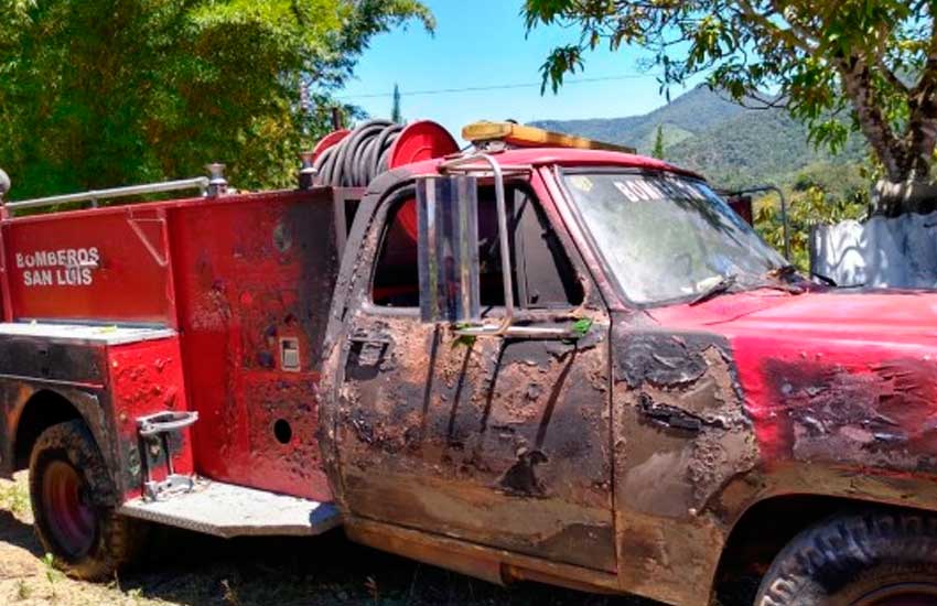 Camión de Bomberos San Luis se prendió fuego mientras atendía incendio