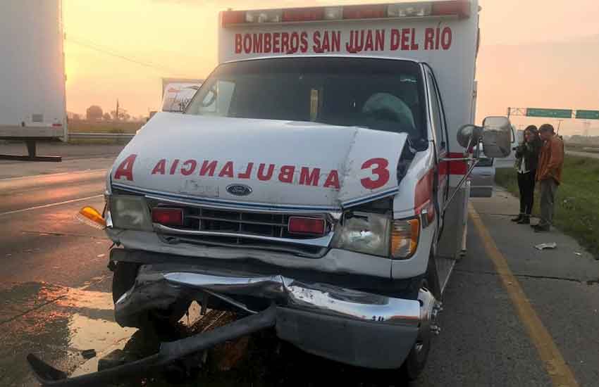 Se accidentan 2 unidades de Bomberos Voluntarios de SJR