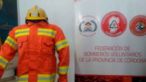 Acto de entrega de equipamiento en Bomberos de Villa María