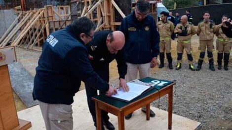 Bomberos de Valparaíso contarán con nuevo cuartel