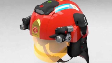 Diseñan un casco tecnológico para bomberos cordobeses