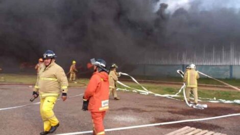 Caída de helicóptero e incendio deja al menos 15 heridos