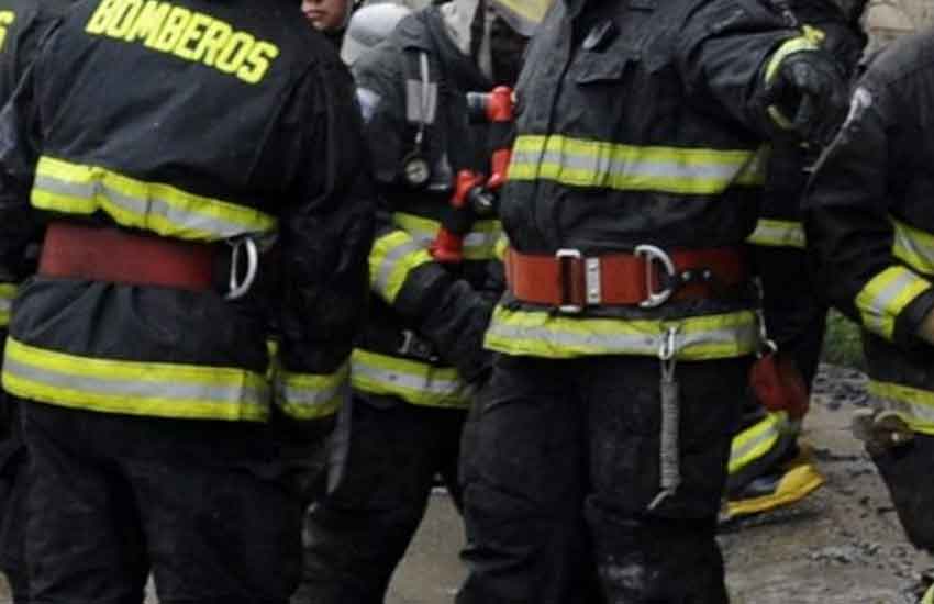 Dos bomberos quedan hospitalizados por quemaduras