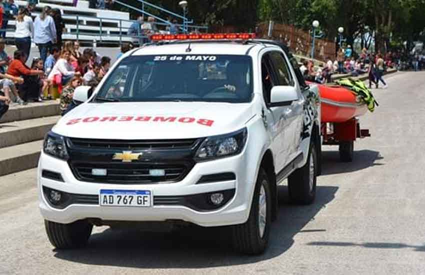 Bomberos Voluntarios de 25 de mayo presentó nueva unidad