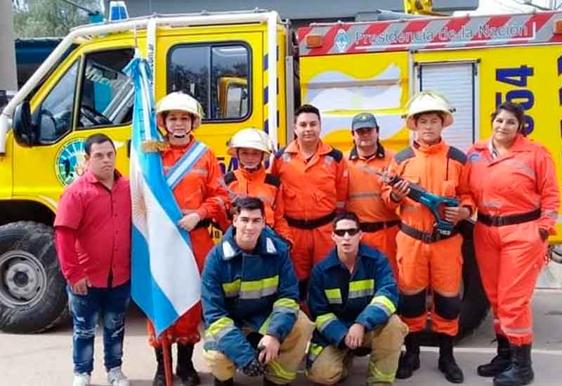 Bomberos son declarados Ciudadanos destacados de Quines