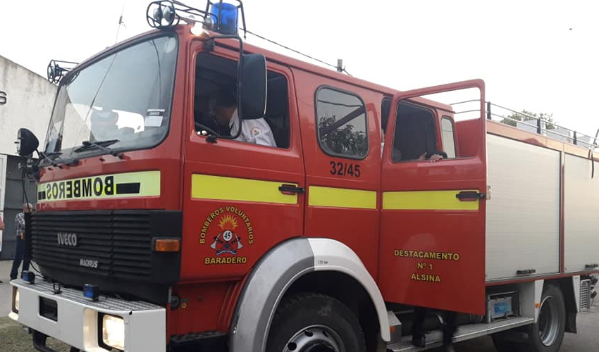 Bomberos Voluntarios de Baradero con nuevo autobomba