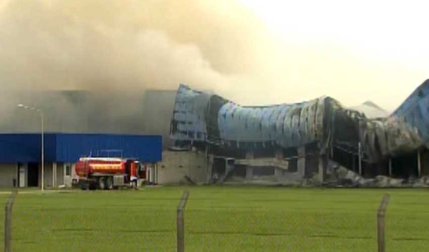 Gran Incendio en un frigorífico en General Las Heras