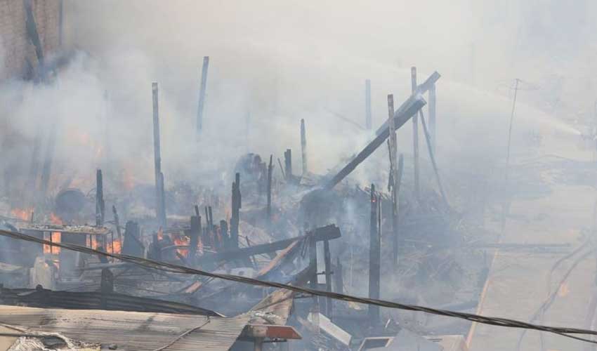Bomberos atendieron más de 70 incendios en Lima y Callao