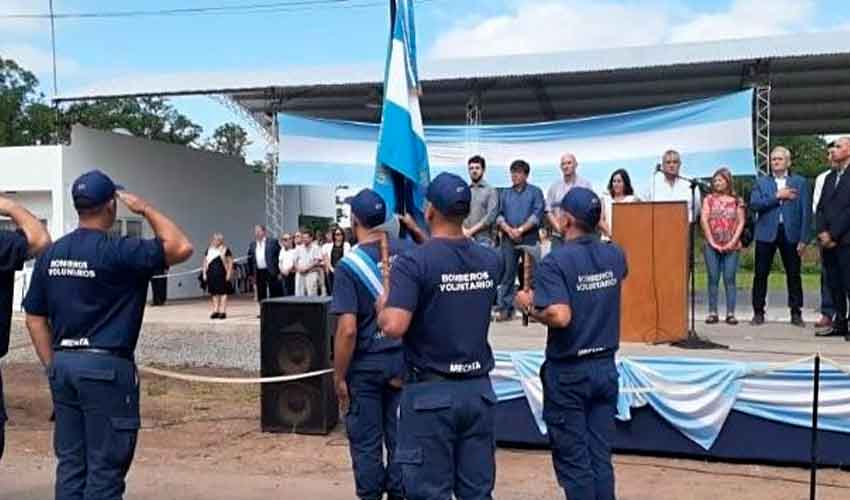 Inauguración del cuartel de Bomberos de Mechita