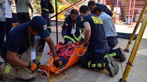 Bomberos conforman primer equipo de rescate urbano regional