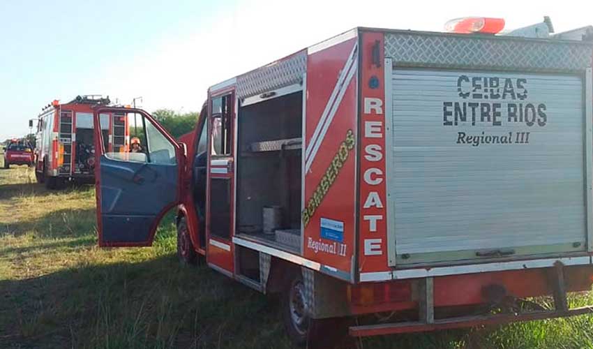 Se les prendió fuego un autobomba a Bomberos de Ceibas