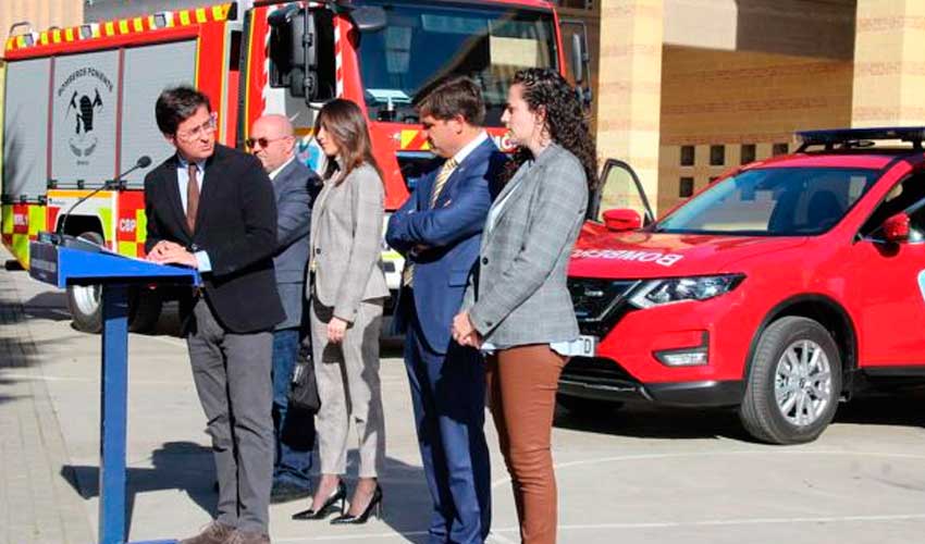 Bomberos del Poniente incorpora tres nuevos vehículos a su flota