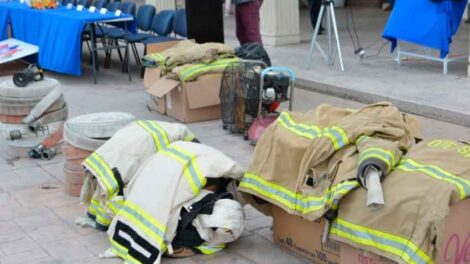 Entregan equipos a bomberos de Meoqui - Saucillo - La Cruz y Rosales