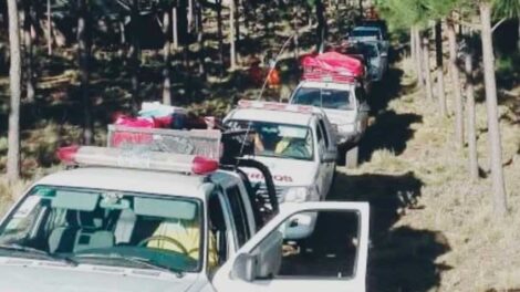 Bomberos continúan trabajando en el incendio de Alpa Corral