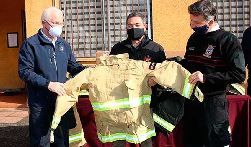 Bomberos de Temuco adquirió 139 uniformes de trabajo